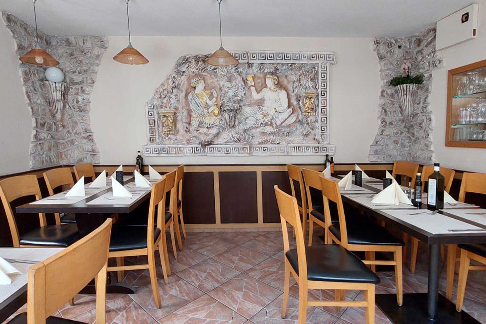 Griechisches-Restaurant-Grieche-Bornum-beste-souvlaki-gyros-lecker-fischplatte-Griechischer-Wein-ouzo