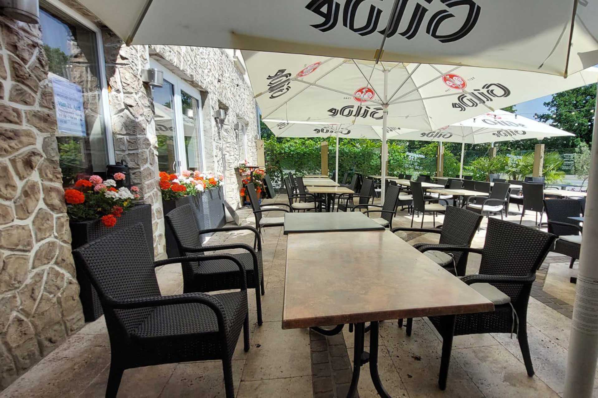 Konstantinos-Bornum-Hannover-souvlaki-gyros-lecker-fischplatte-Biergarten