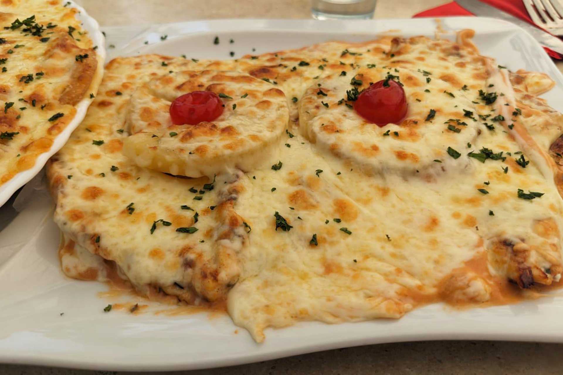 Restaurant-Konstantinos-Bornum-Hannover-greek-souvlaki-ueberbacken-gyros-lecker-fischplatte-Griechischer-Wein